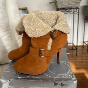 Sherpa Bootie